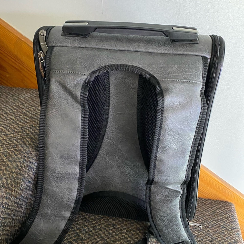 Black Pet Carrier Backpack - Picture 5 of 7